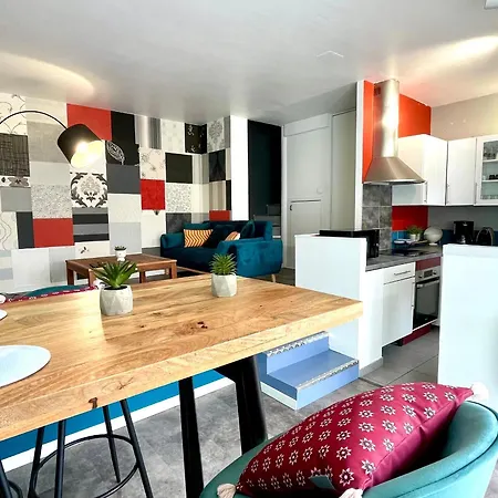 Maison Moderne Proche Avec Patio Et Parking Privatif - Fr-1-748-32 Holiday home