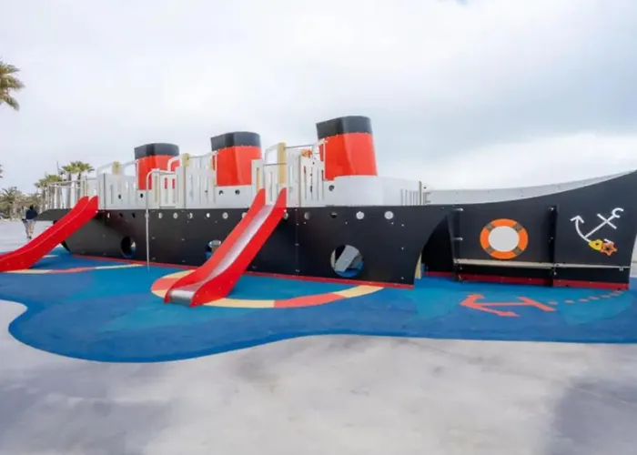 Maison Moderne Proche Avec Patio Et Parking Privatif - Fr-1-748-32 * Canet-en-Roussillon